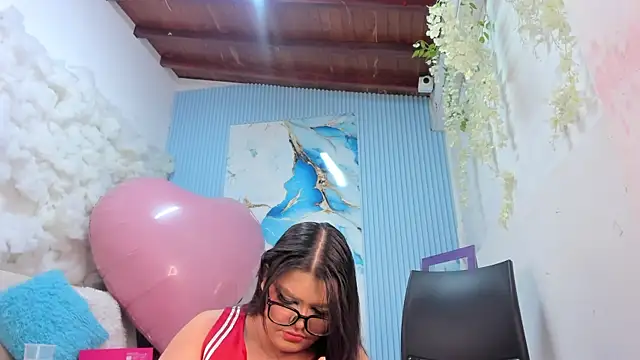 Snapshot of Danniela18_ chatting on 15, 5, 2026 Danniela18 online show from 15, 5, 2026