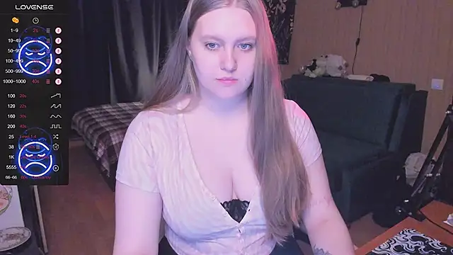 Snapshot of Alice_Dreamgirl_ chatting on 1, 10, 2025 Alice Dreamgirl online show from 1, 10, 2025
