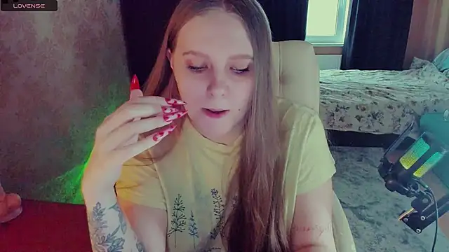 Snapshot of Alice_Dreamgirl_ chatting on 8, 2, 2025 Alice Dreamgirl online show from 8, 2, 2025