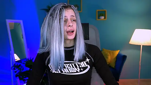 JadeCastle  online show from 5, 11, 2025