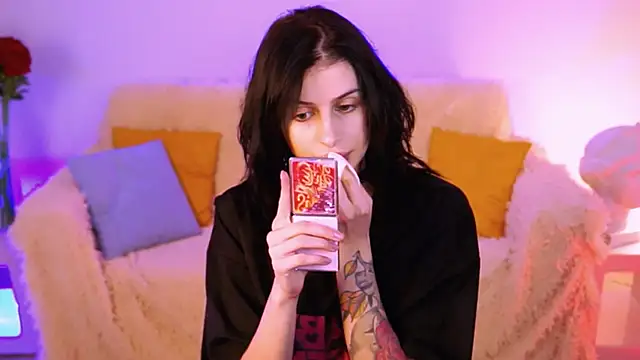 JadeCastle  online show from 15, 4, 2026