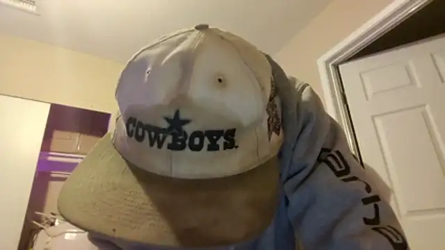 Huntzg23 online show from 18, 12, 2025