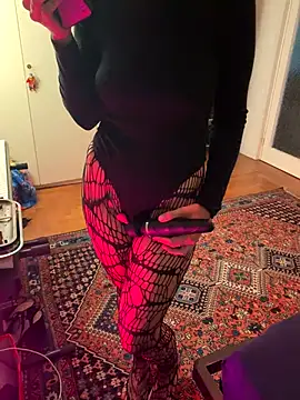 Snapshot of littlewitchxoxo chatting on 26, 10, 2025 littlewitchxoxo online show from 26, 10, 2025