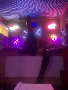 Snapshot of kinkycdslutsv chatting on 5, 2, 2025 kinkycdslutsv online show from 5, 2, 2025