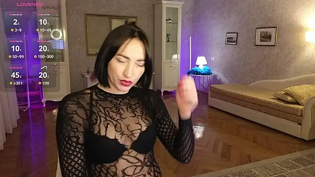 AnneHaddaway online show from 8, 11, 2025