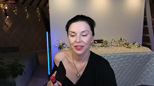 Snapshot of LinaJoy chatting on 28, 5, 2026 LinaJoy online show from 28, 5, 2026