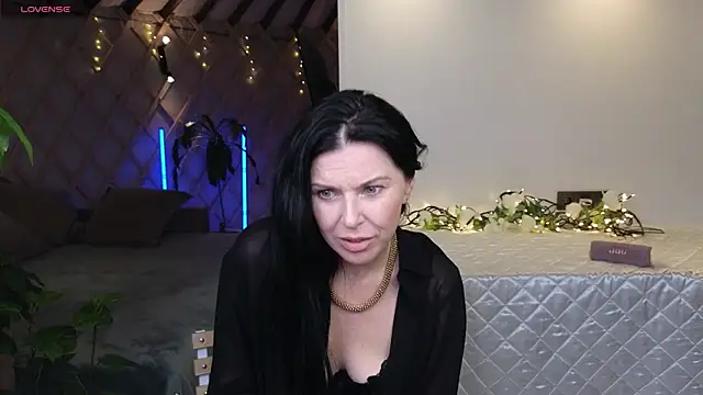 LinaJoy online show from 11, 6, 2026