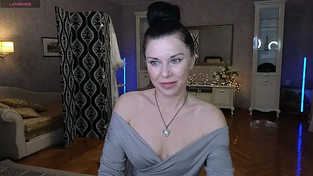 Snapshot of LinaJoy chatting on 6, 5, 2026 LinaJoy online show from 6, 5, 2026