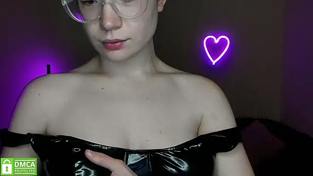 Alicia redfollow online show from 2, 3, 2025