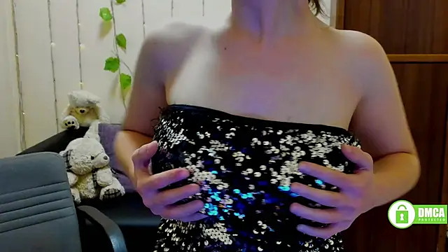 Alicia redfollow online show from 4, 3, 2025