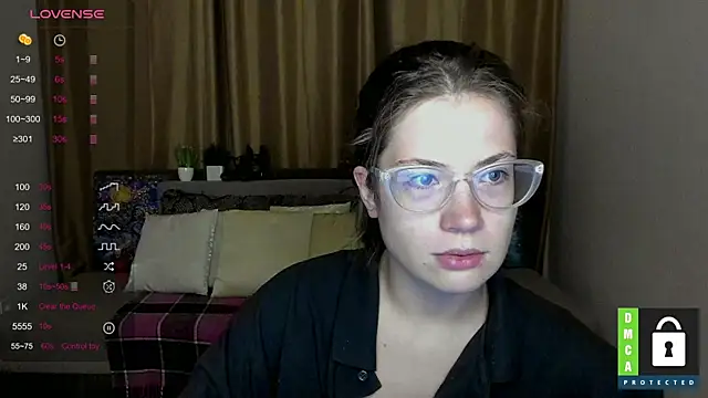 Alicia redfollow online show from 28, 9, 2025