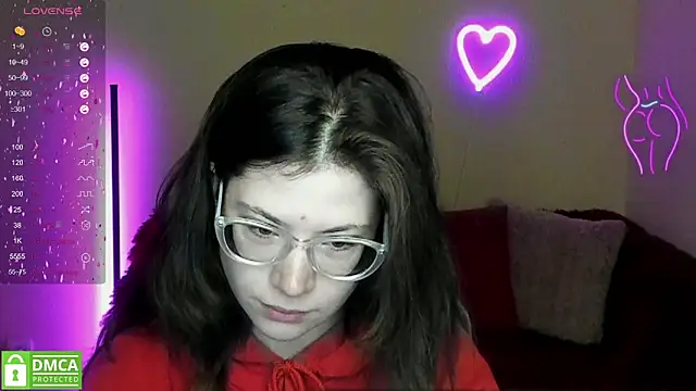 Alicia redfollow online show from 8, 3, 2025