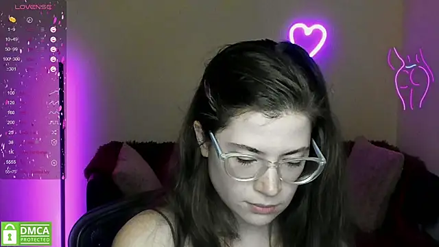 Alicia redfollow online show from 11, 3, 2025