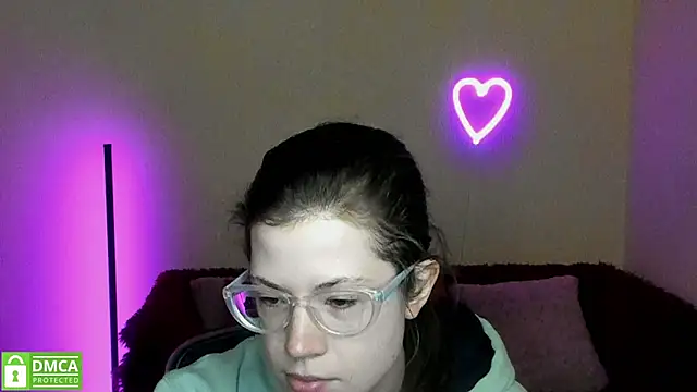 Alicia redfollow online show from 1, 3, 2025