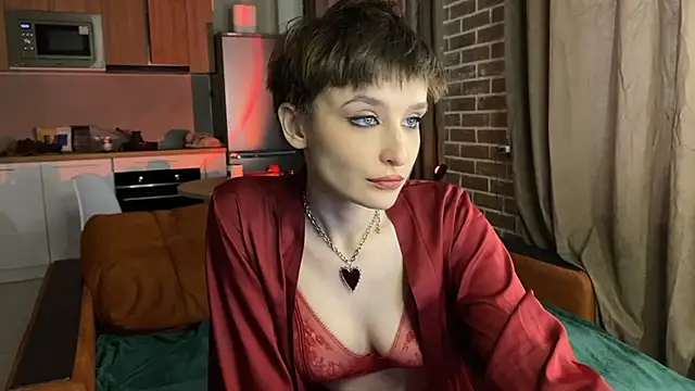 Cristmass princess online show from 14, 2, 2025