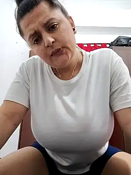 Miss balloonsmila online show from 28, 12, 2024