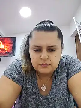 Miss balloonsmila online show from 18, 11, 2025