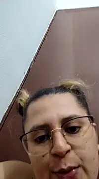 Miss balloonsmila online show from 4, 1, 2025