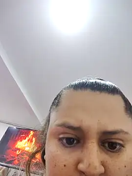 Miss balloonsmila online show from 16, 11, 2025