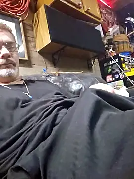 tileguyyy online show from 23, 9, 2025