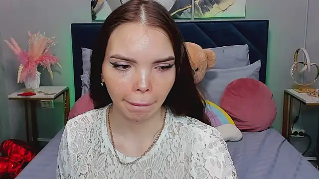 Curvy Dynamite  online show from 30, 3, 2026