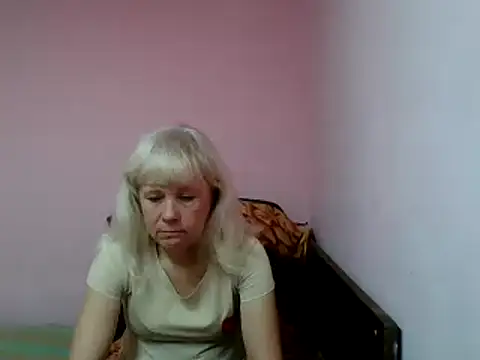 sakura blonde online show from 1, 3, 2025