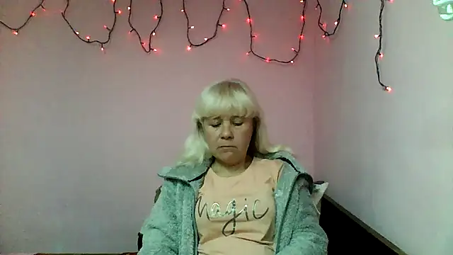 sakura blonde online show from 3, 3, 2026