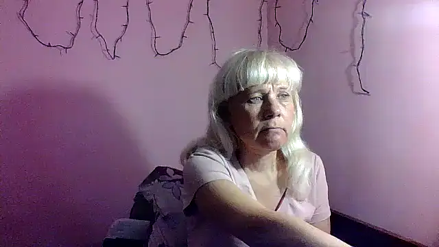 sakura blonde online show from 31, 3, 2026