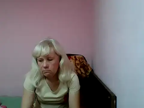 sakura blonde online show from 2, 3, 2025