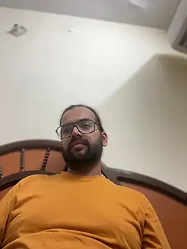 Arsh Loves Luv online show from 2, 1, 2025