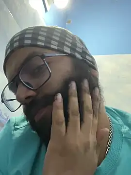 Arsh Loves Luv online show from 25, 12, 2024