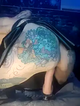 MommyMisfit online show from 26, 11, 2025