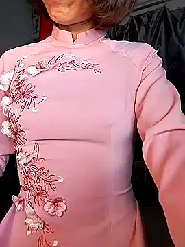 Lucy limon online show from 5, 3, 2026