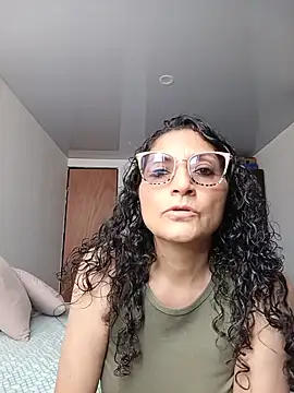 Snapshot of arianna_ros3 chatting on 27, 6, 2026 arianna ros3 online show from 27, 6, 2026