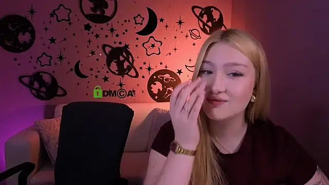 playful sophie online show from 28, 4, 2026