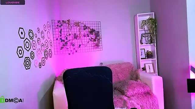 playful sophie online show from 9, 11, 2025