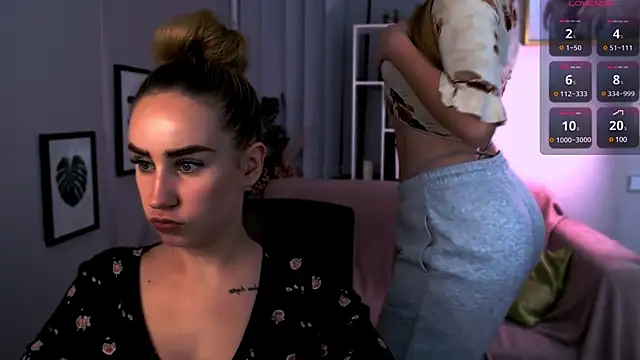 playful sophie online show from 3, 2, 2025