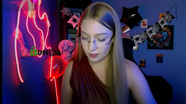 playful sophie online show from 27, 10, 2025