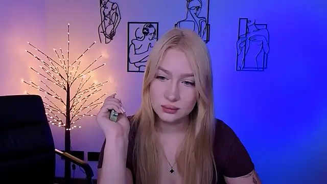 playful sophie online show from 20, 7, 2026