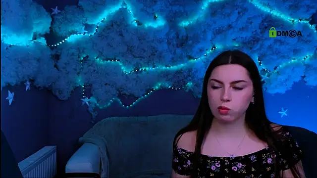 playful sophie online show from 22, 4, 2026