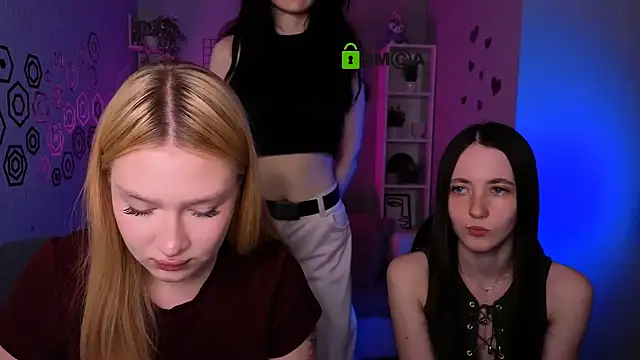 playful sophie online show from 31, 5, 2026