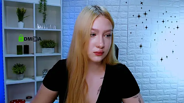playful sophie online show from 4, 6, 2026