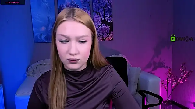 playful sophie online show from 26, 11, 2025