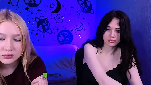 playful sophie online show from 23, 4, 2026