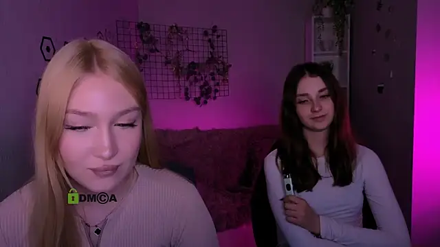 playful sophie online show from 7, 4, 2026