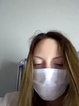 KattyLuuu online show from 11, 4, 2026