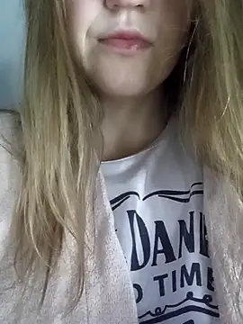 KattyLuuu online show from 29, 3, 2026