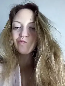 KattyLuuu online show from 25, 3, 2026