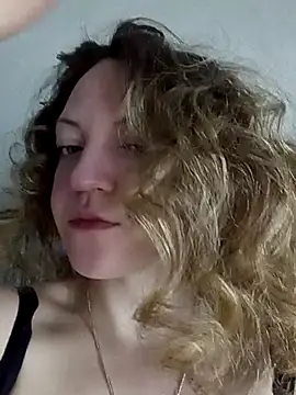 KattyLuuu online show from 17, 4, 2026