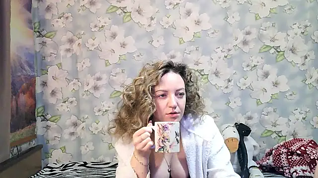 KattyLuuu online show from 1, 11, 2025